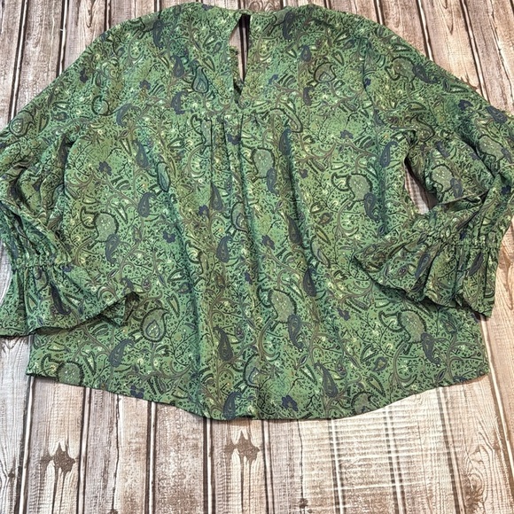 Lucky Brand Green Paisley Boho Ruffle Peasant Blouse Size Medium - Picture 3 of 3